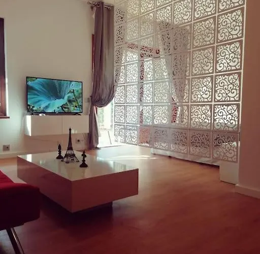 Studio Paris Апартаменти *