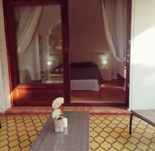 Studio Paris Естепона