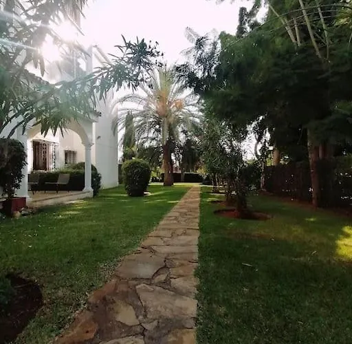 Studio Paris * Естепона