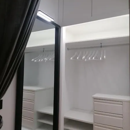 Lägenhet Studio Paris Estepona